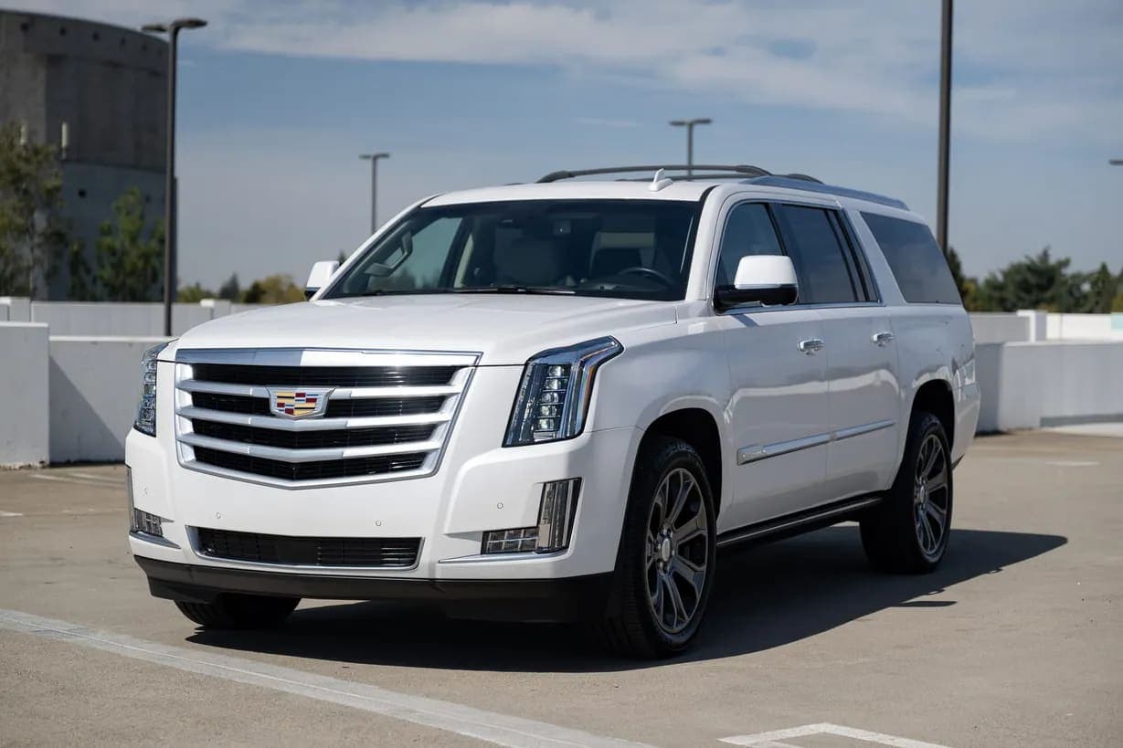 2016 Cadillac Escalade ESV Premium exterior