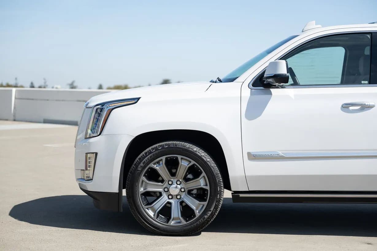 2016 Cadillac Escalade ESV Premium, view