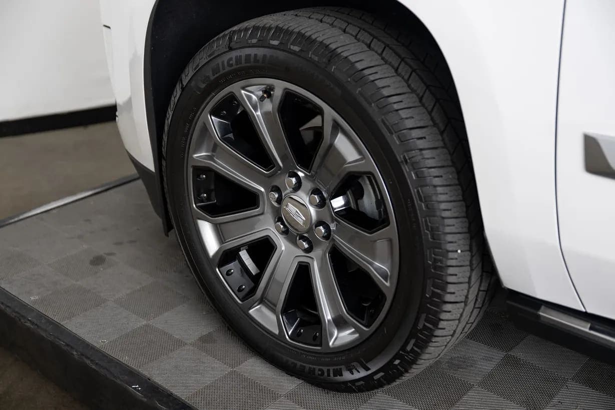 2016 Cadillac Escalade ESV Premium, view
