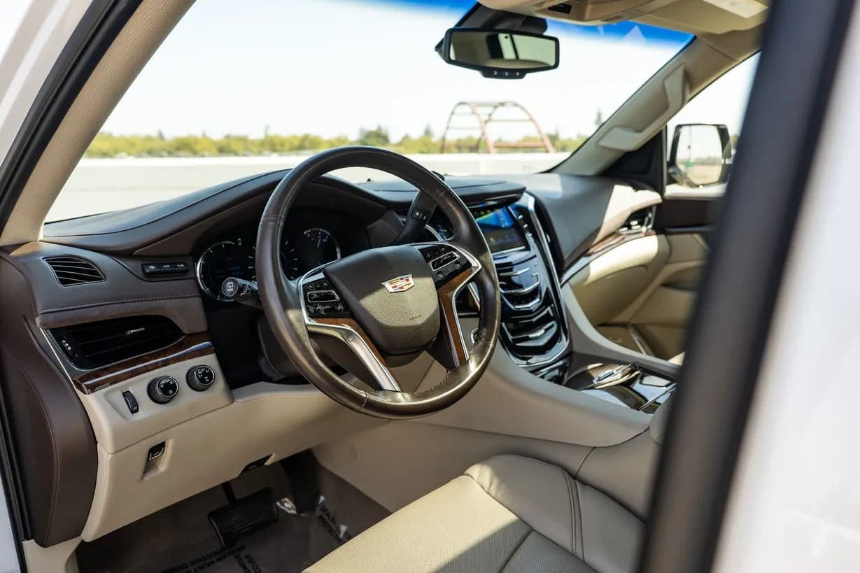 2016 Cadillac Escalade ESV Premium, view