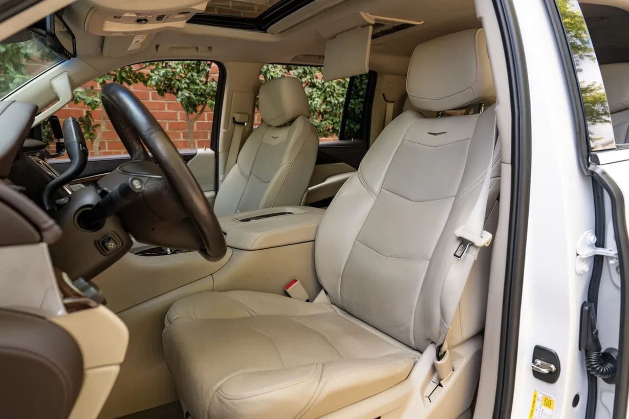 2016 Cadillac Escalade ESV Premium, view