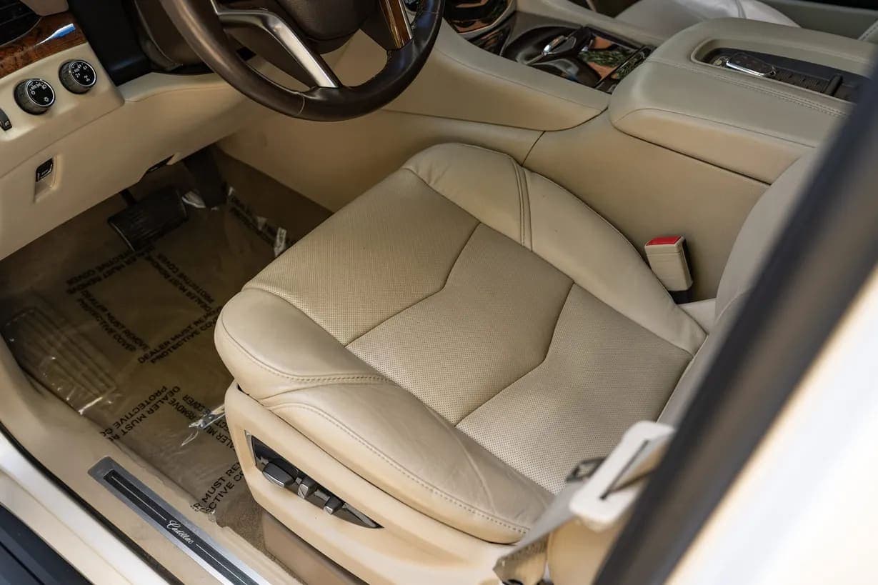 2016 Cadillac Escalade ESV Premium, view
