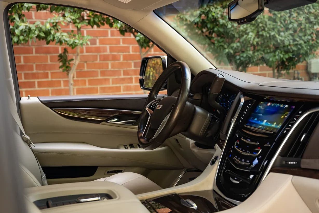 2016 Cadillac Escalade ESV Premium, view