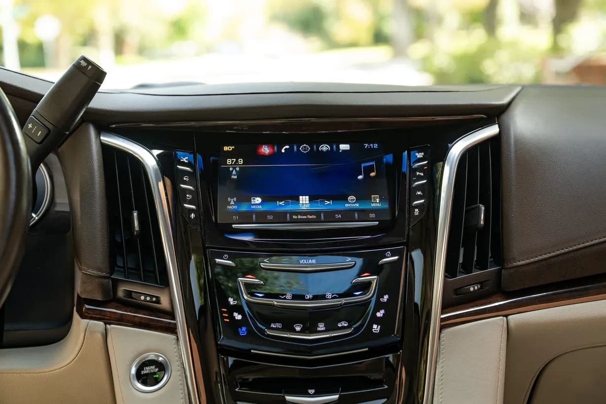2016 Cadillac Escalade ESV Premium, view
