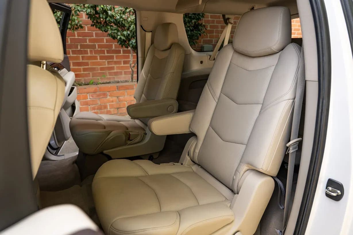 2016 Cadillac Escalade ESV Premium, view