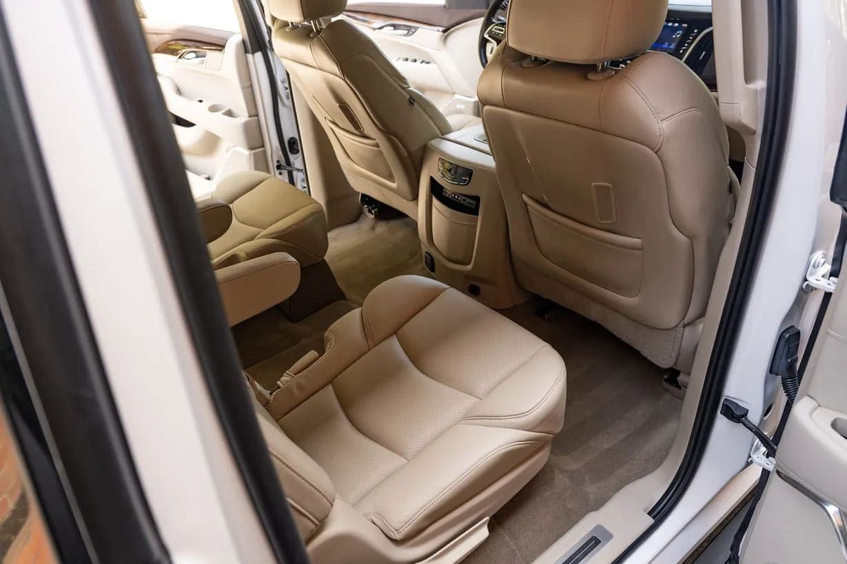 2016 Cadillac Escalade ESV Premium, view