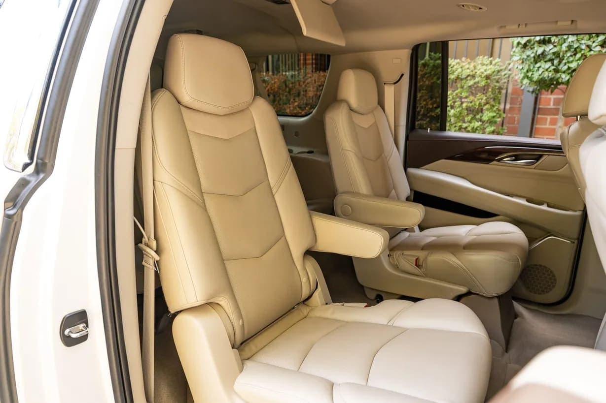 2016 Cadillac Escalade ESV Premium, view