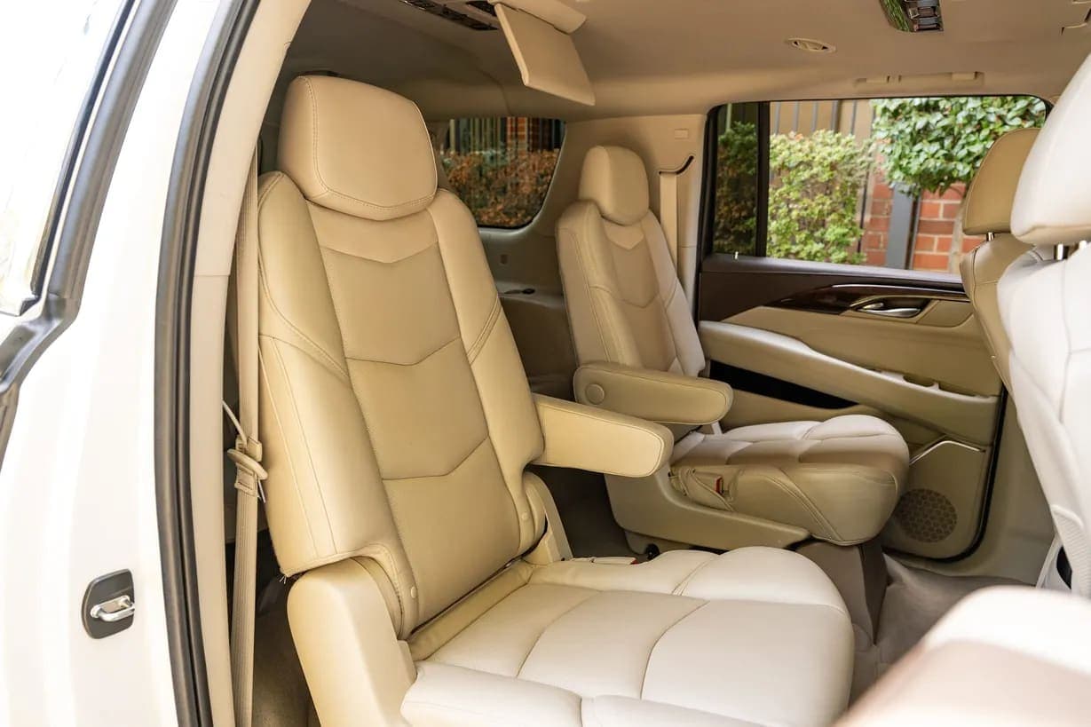 2016 Cadillac Escalade ESV Premium, view
