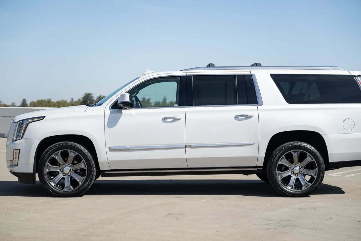 2016 Cadillac Escalade ESV Premium, view