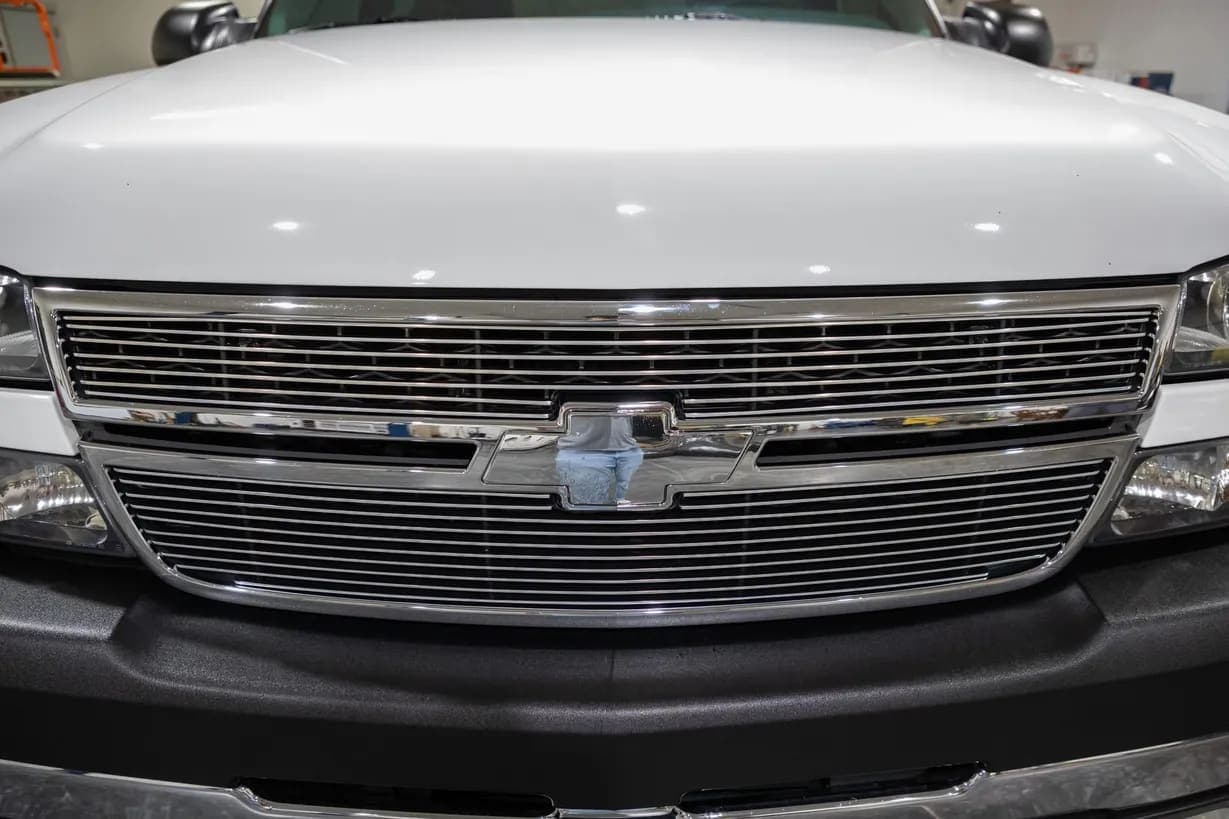 2005 Chevrolet Silverado 2500HD LS, view