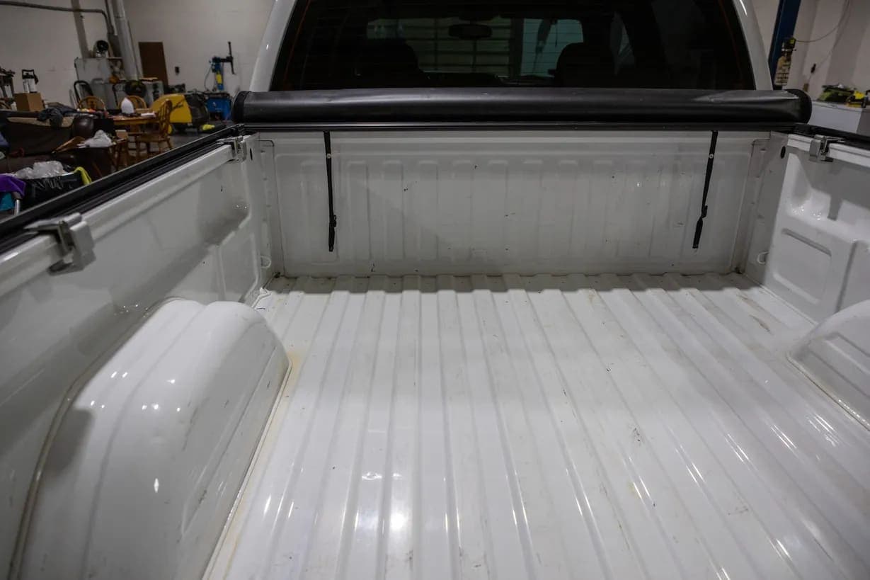 2005 Chevrolet Silverado 2500HD LS, view