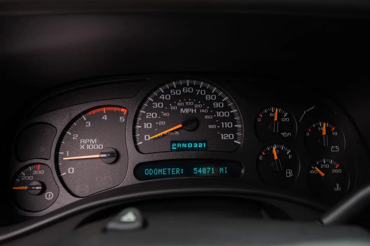 2005 Chevrolet Silverado 2500HD LS, view