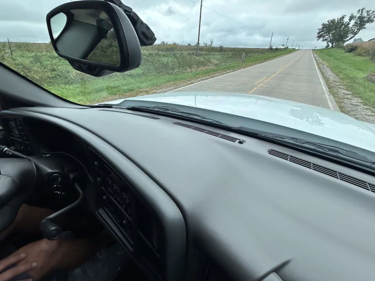 2005 Chevrolet Silverado 2500HD LS, view