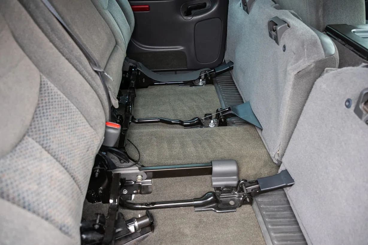 2005 Chevrolet Silverado 2500HD LS, view