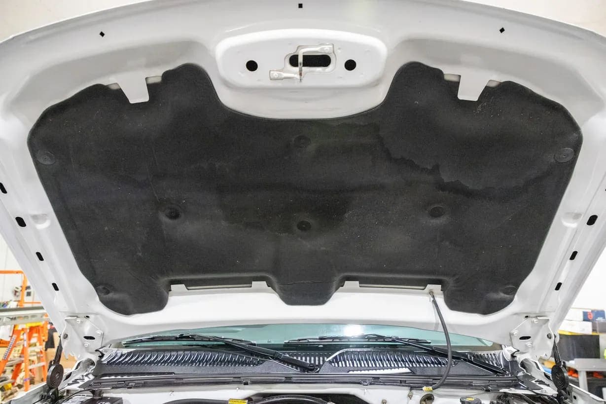 2005 Chevrolet Silverado 2500HD LS, view