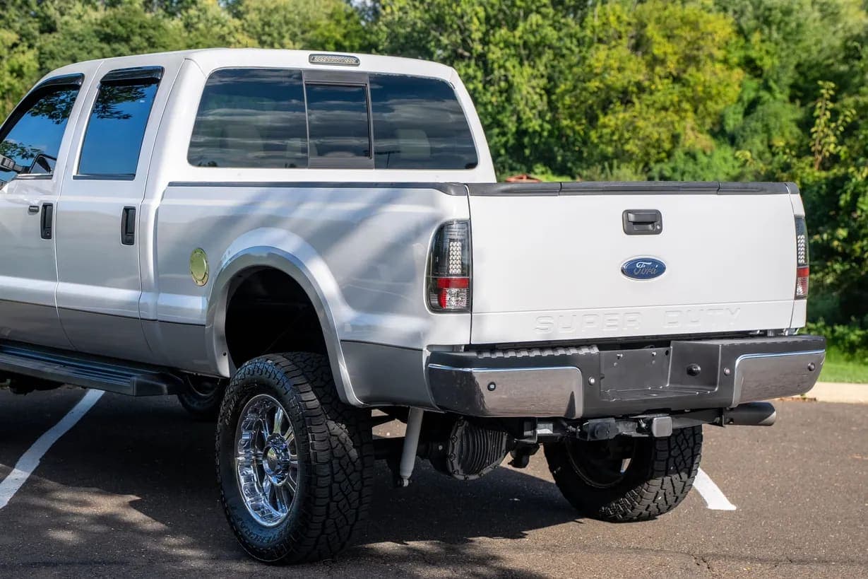 2008 Ford F-350 Lariat, view