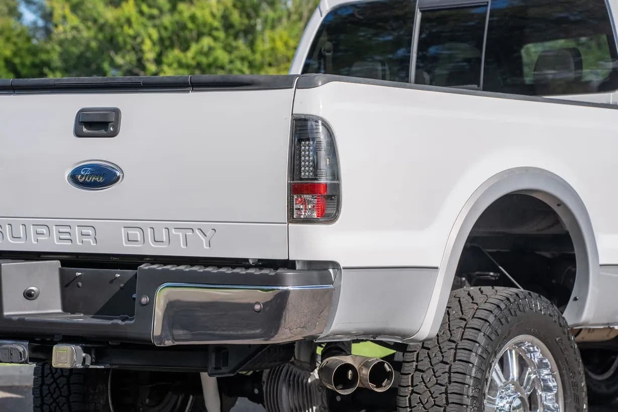 2008 Ford F-350 Lariat, view