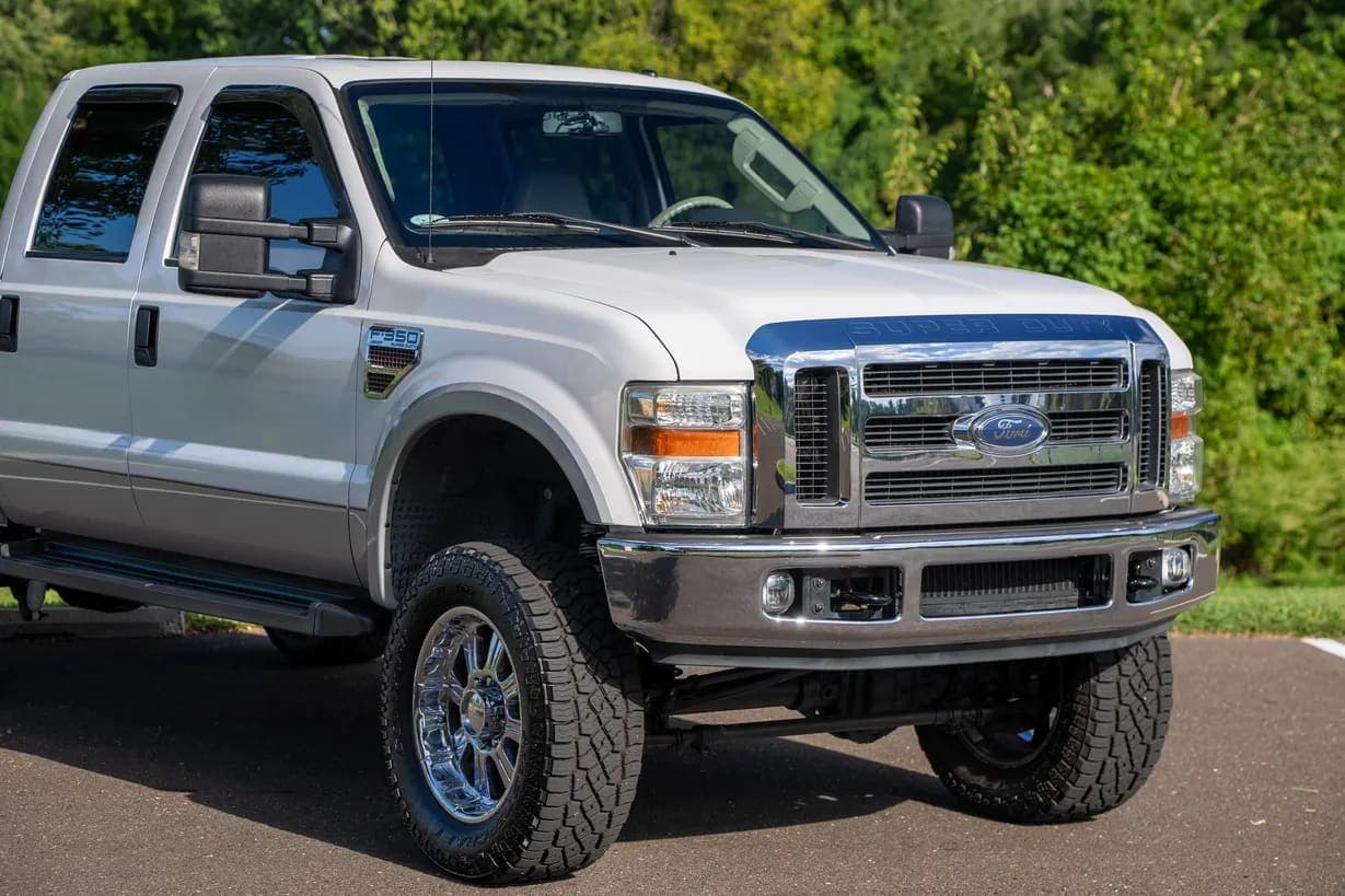 2008 Ford F-350 Lariat, view