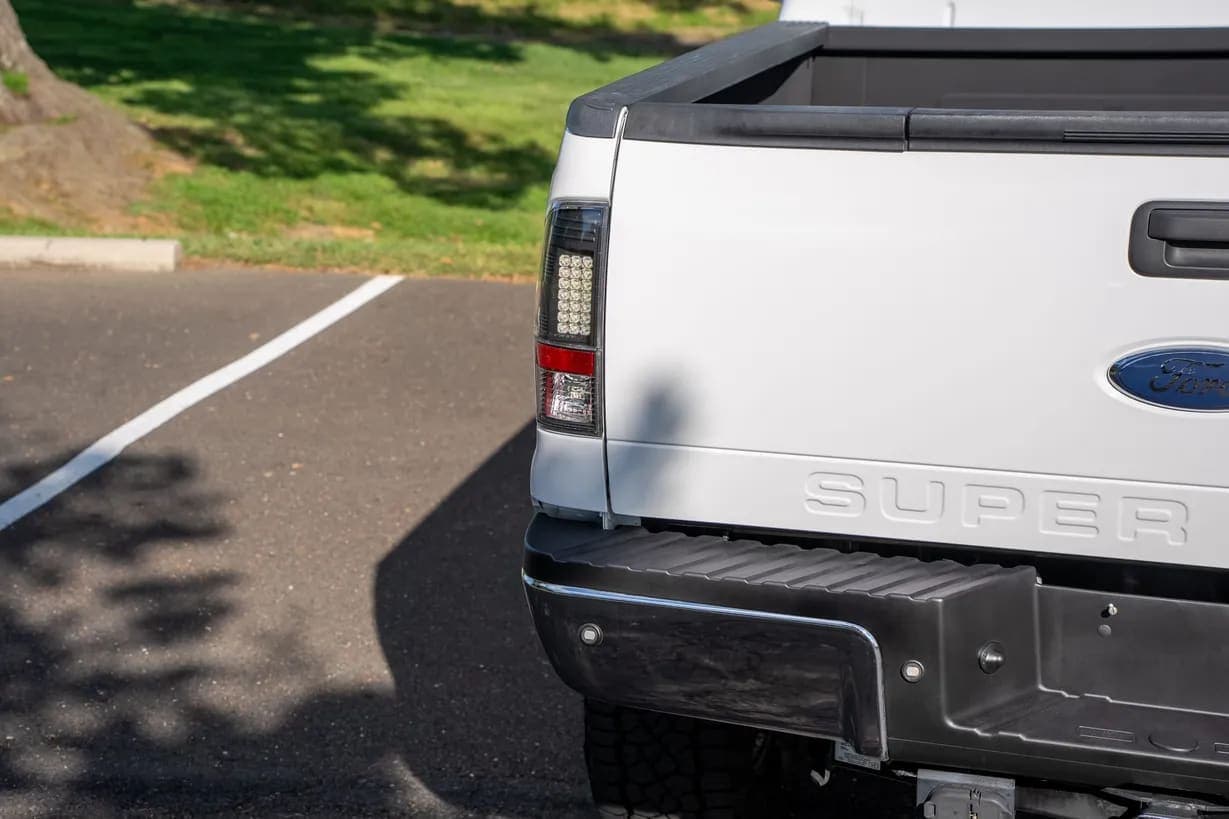 2008 Ford F-350 Lariat, view