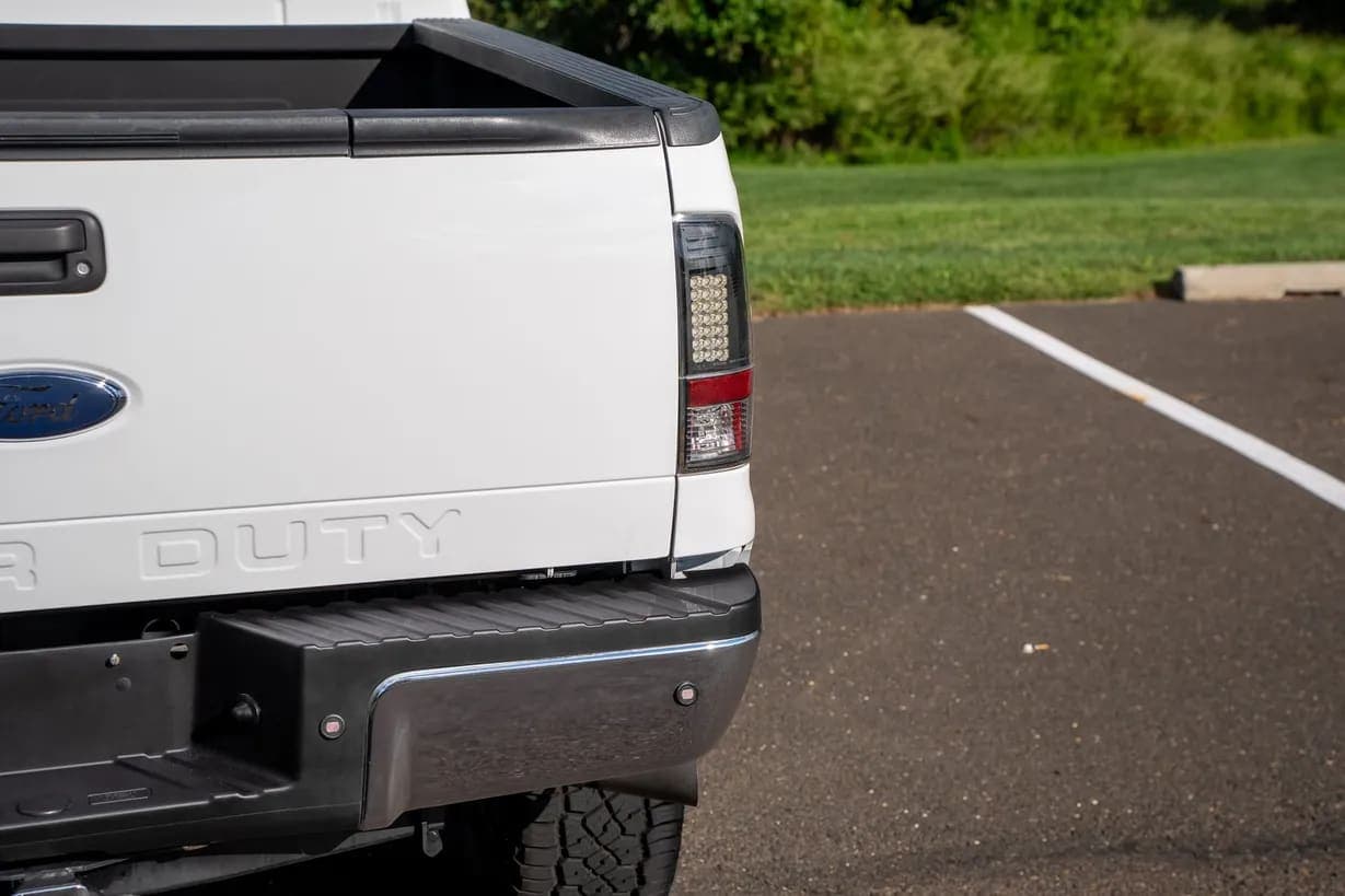 2008 Ford F-350 Lariat, view