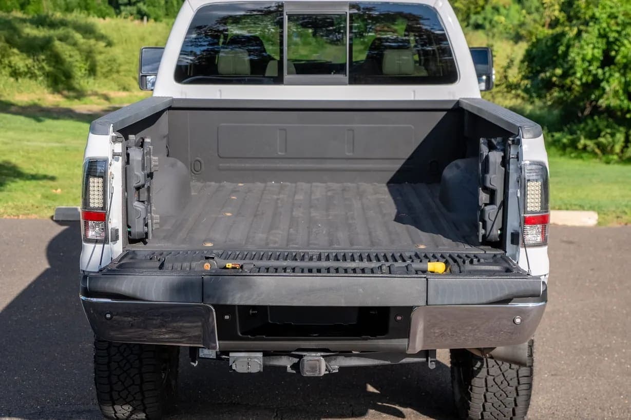 2008 Ford F-350 Lariat, view