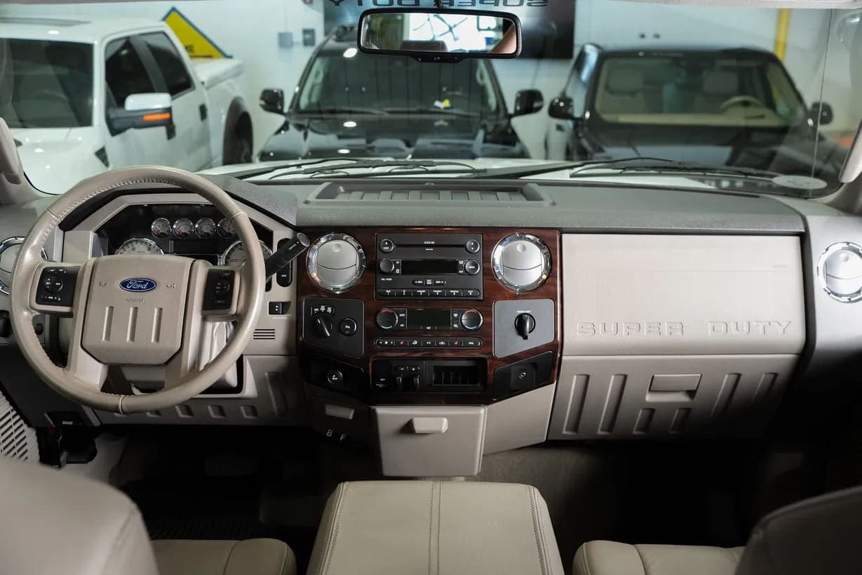 2008 Ford F-350 Lariat, view