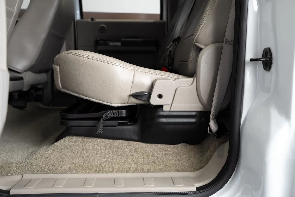 2008 Ford F-350 Lariat, view