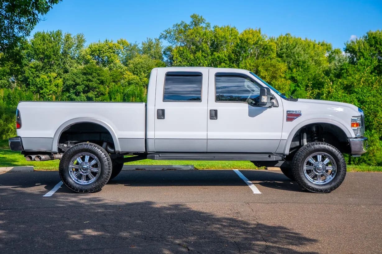 2008 Ford F-350 Lariat, view