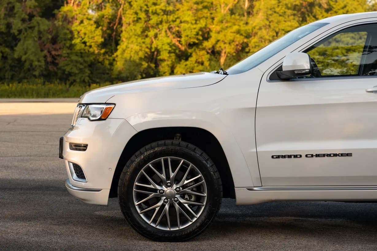 2018 Jeep Grand Cherokee Summit Eco, view