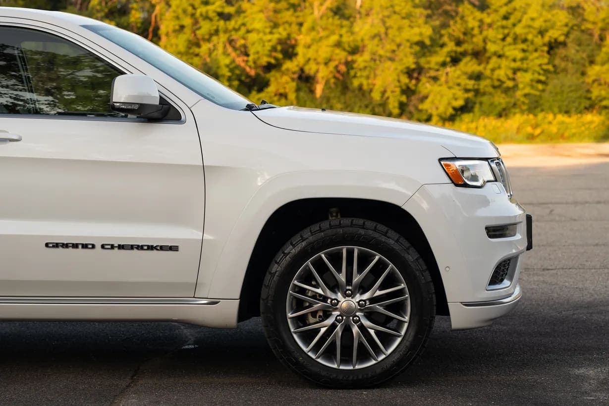 2018 Jeep Grand Cherokee Summit Eco, view