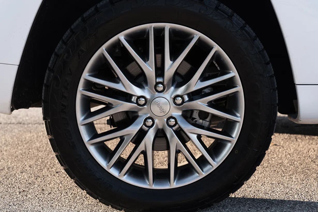 2018 Jeep Grand Cherokee Summit Eco, view