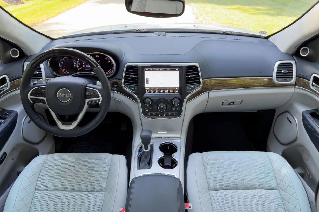 2018 Jeep Grand Cherokee Summit Eco, view