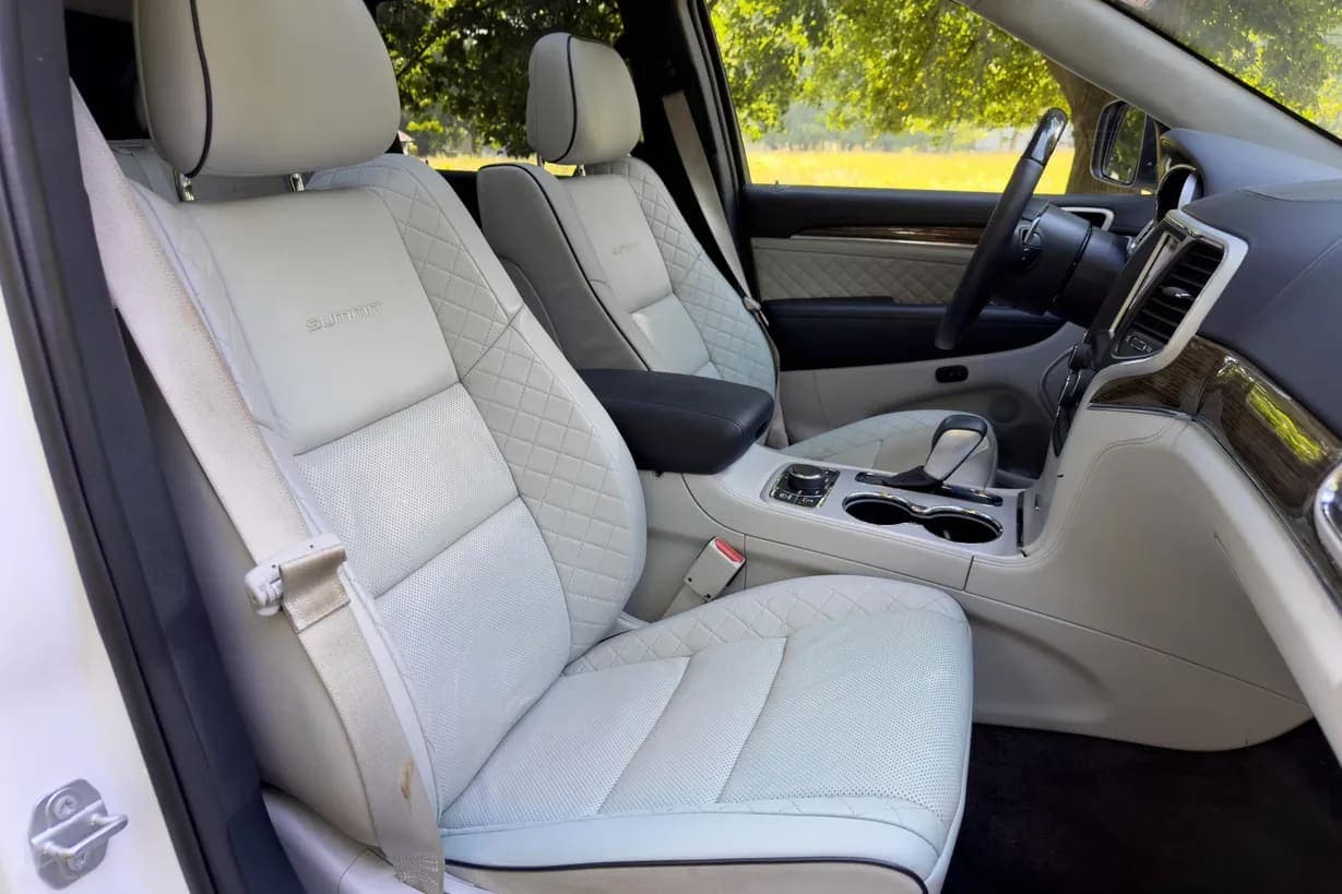 2018 Jeep Grand Cherokee Summit Eco, view