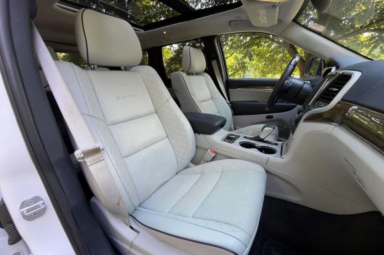 2018 Jeep Grand Cherokee Summit Eco, view