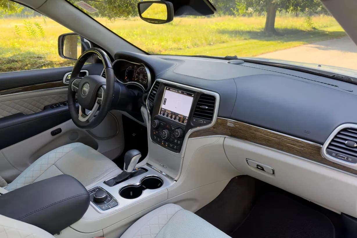 2018 Jeep Grand Cherokee Summit Eco, view