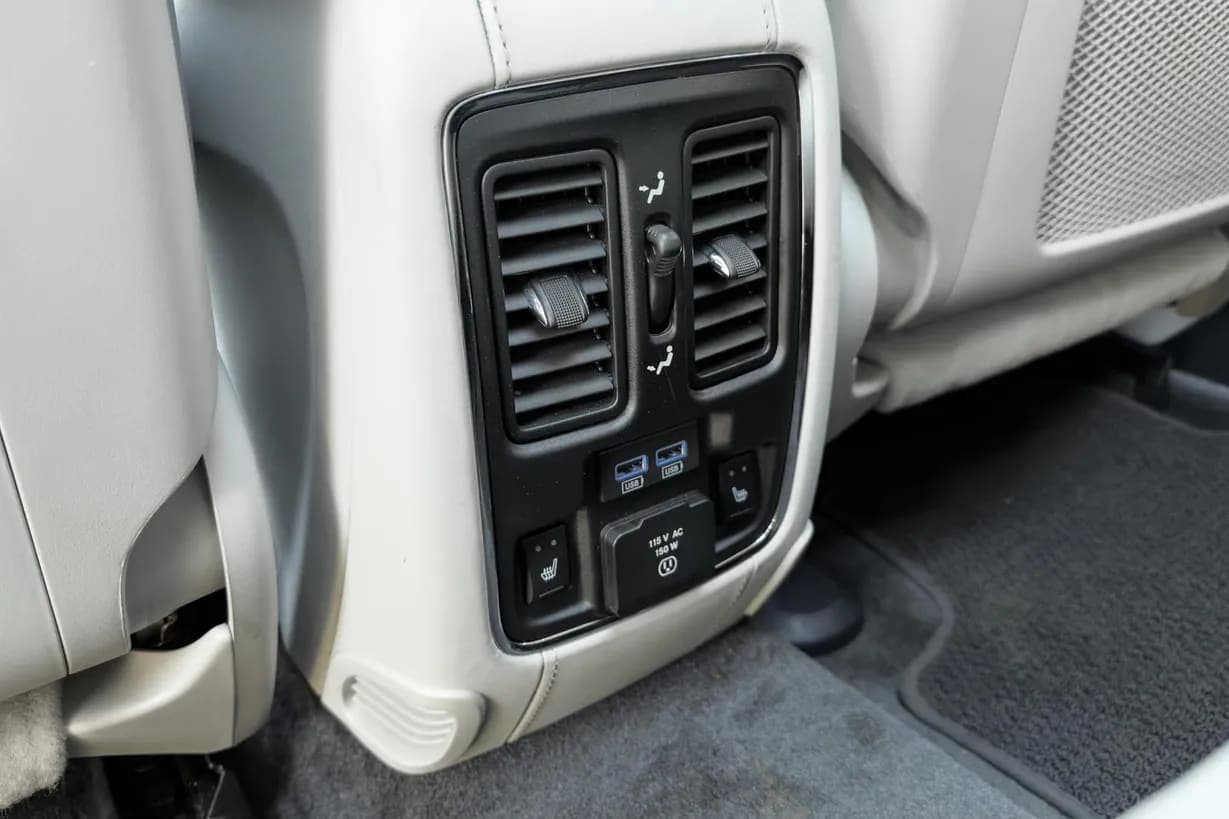 2018 Jeep Grand Cherokee Summit Eco, view