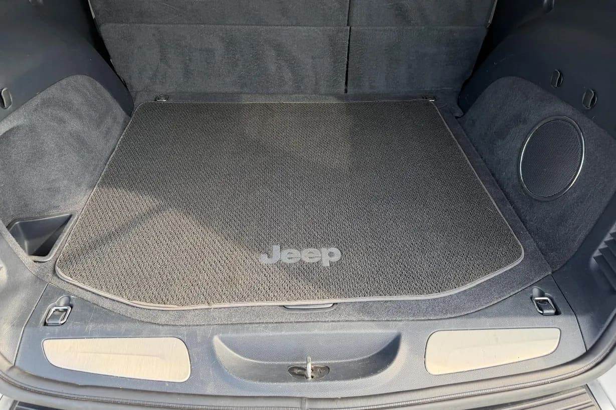 2018 Jeep Grand Cherokee Summit Eco, view