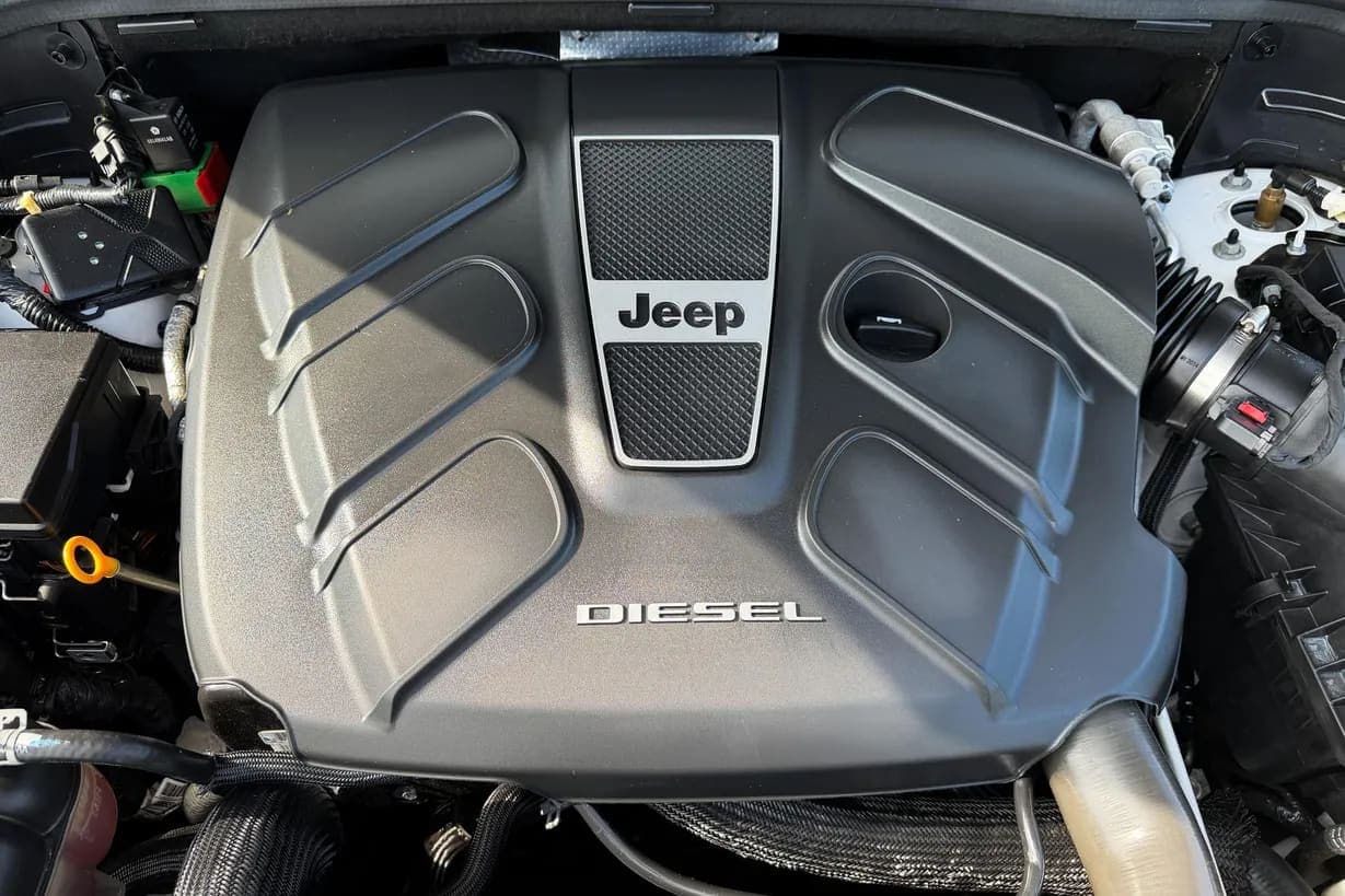 2018 Jeep Grand Cherokee Summit Eco, view