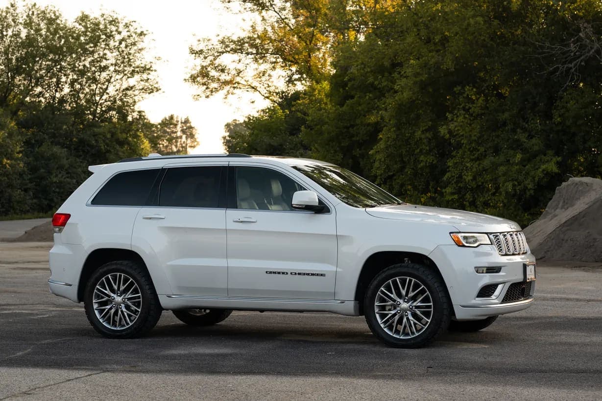 2018 Jeep Grand Cherokee Summit Eco, view