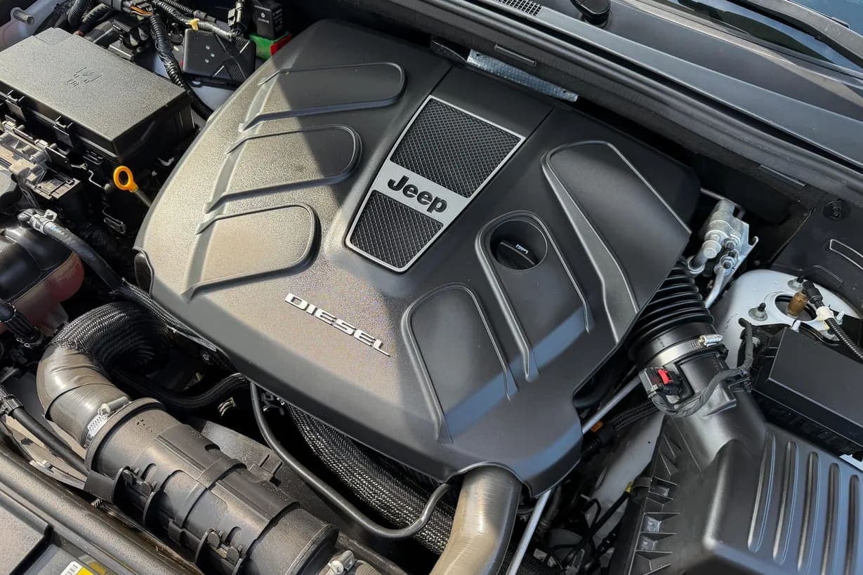 2018 Jeep Grand Cherokee Summit Eco, view