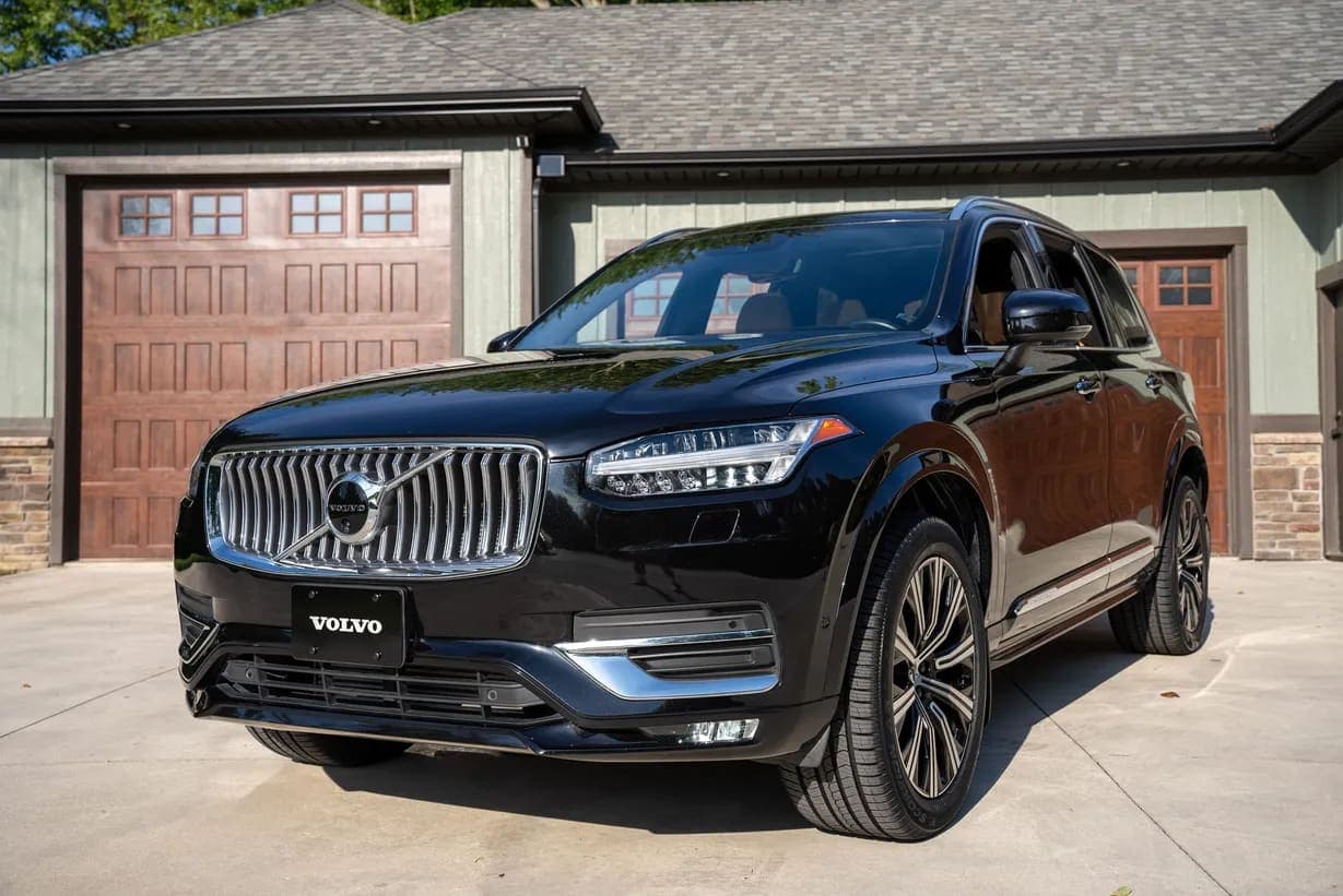 2020 Volvo XC90 T6 Inscription exterior