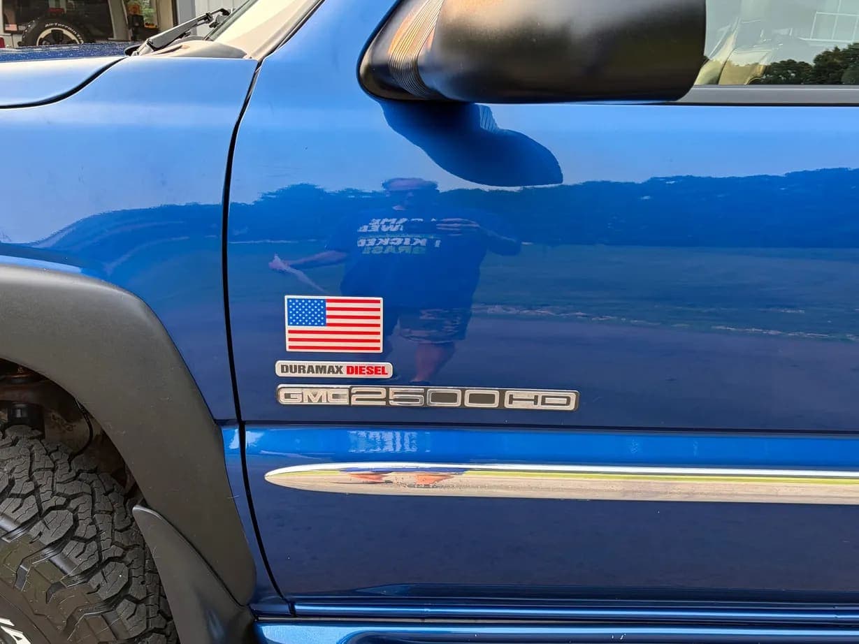 2004 GMC Sierra 2500HD SLT, view