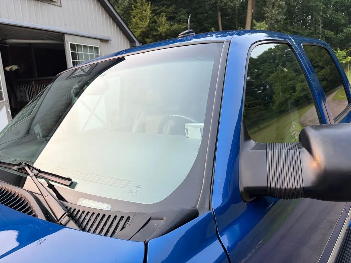 2004 GMC Sierra 2500HD SLT, view