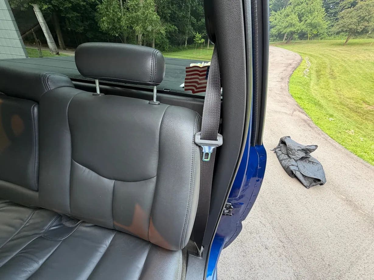 2004 GMC Sierra 2500HD SLT, view