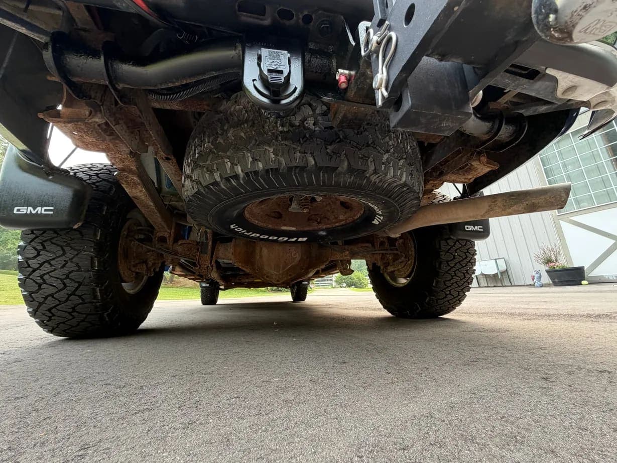2004 GMC Sierra 2500HD SLT, view