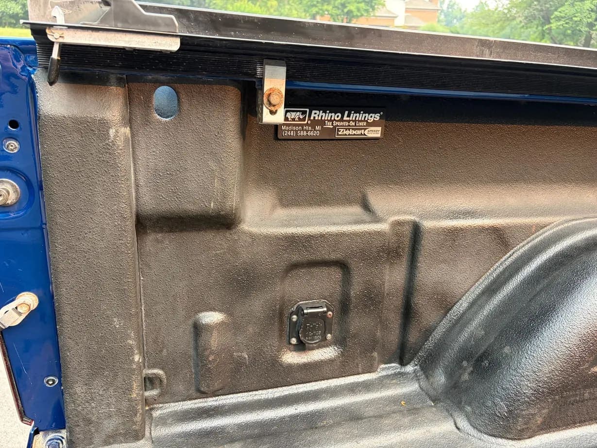 2004 GMC Sierra 2500HD SLT, view