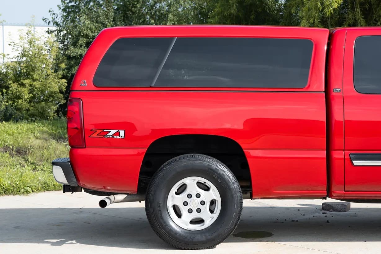 2003 Chevrolet Silverado 1500 LT, view