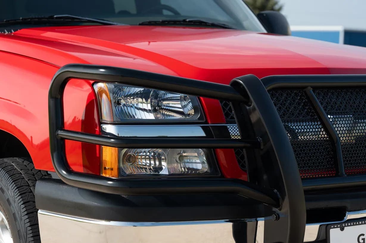 2003 Chevrolet Silverado 1500 LT, view