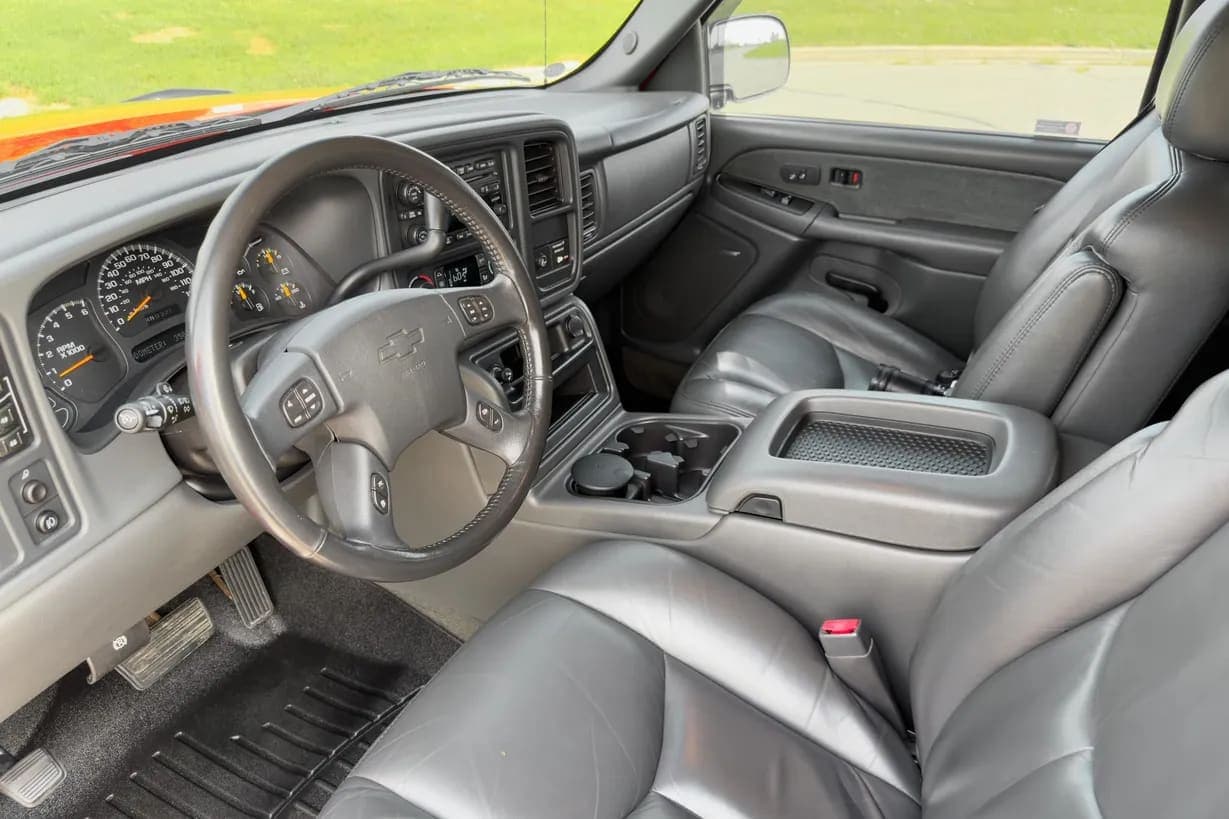 2003 Chevrolet Silverado 1500 LT, view