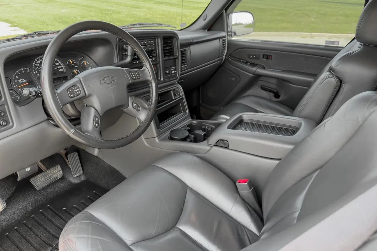 2003 Chevrolet Silverado 1500 LT, view